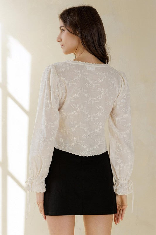 Lightweight Longsleeve Blouse
